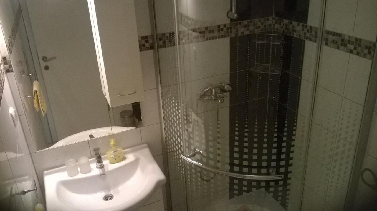 Apartman Renata Omiš Екстериор снимка